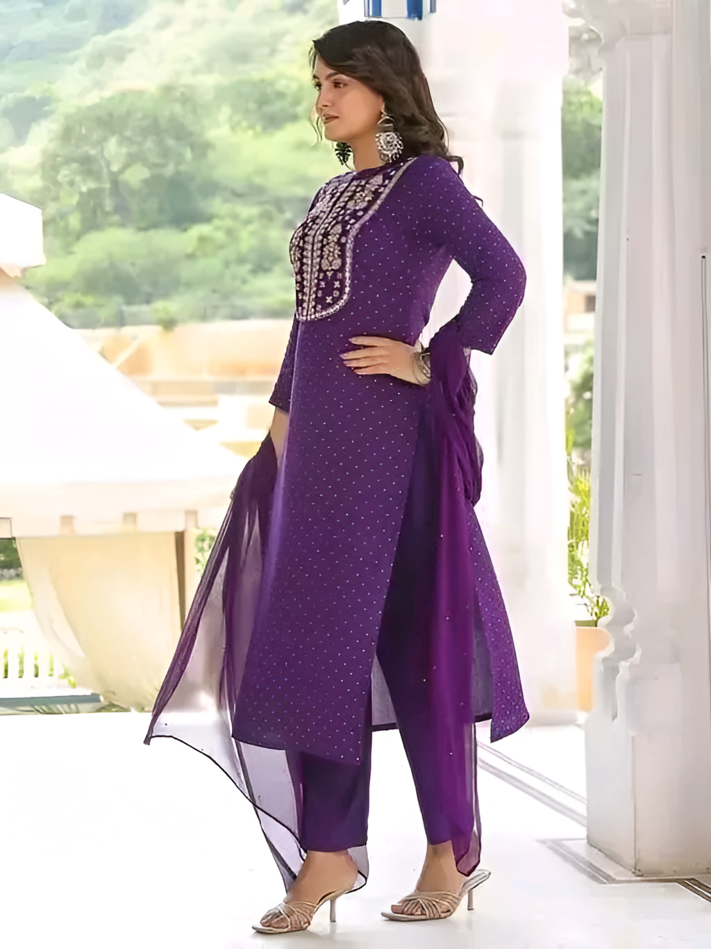 🌸 Women’s Purple Ethnic Embroidered Kurta Set with Trouser & Dupatta 🌸