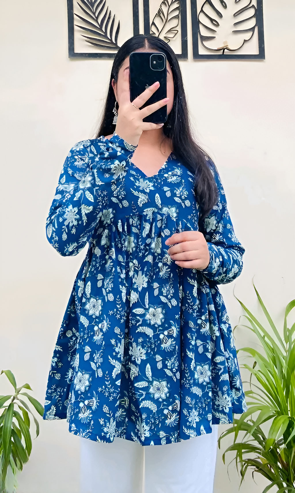 Women Rayon Printed Short Kurti